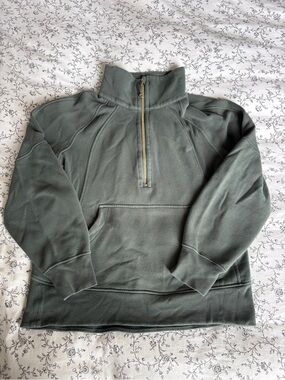 Lulu Lemon Scuba Oversized Funnel-Neck Half Zip in Dark Forest/Gold - Size XS/S